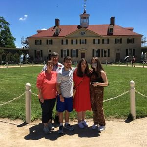 Meet your Posher, Donna